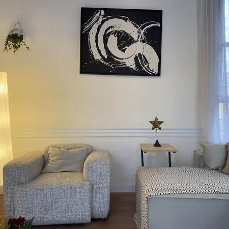 Charming Historic Balat House 2 Floors • 5 Br *