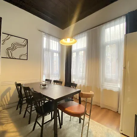 Charming Historic Balat House 2 Floors • 5 Br Вилла