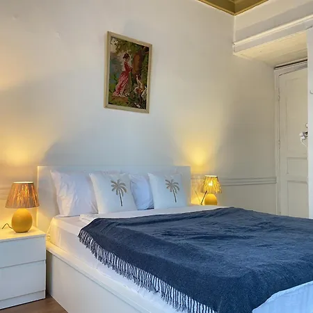 Charming Historic Balat House 2 Floors • 5 Br Стамбул