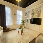 Charming Historic Balat House 2 Floors • 5 Br Villa Istanbul