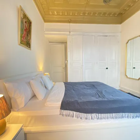 Charming Historic Balat House 2 Floors • 5 Br اسطنبول