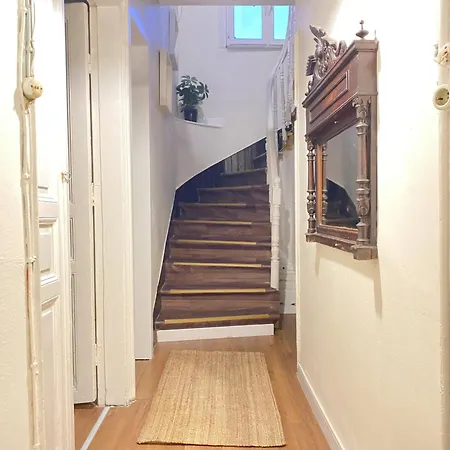 Charming Historic Balat House 2 Floors • 5 Br Villa *